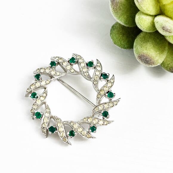 Panetta Vintage Emerald Green Crystal Wreath Brooch - Picture 1 of 7